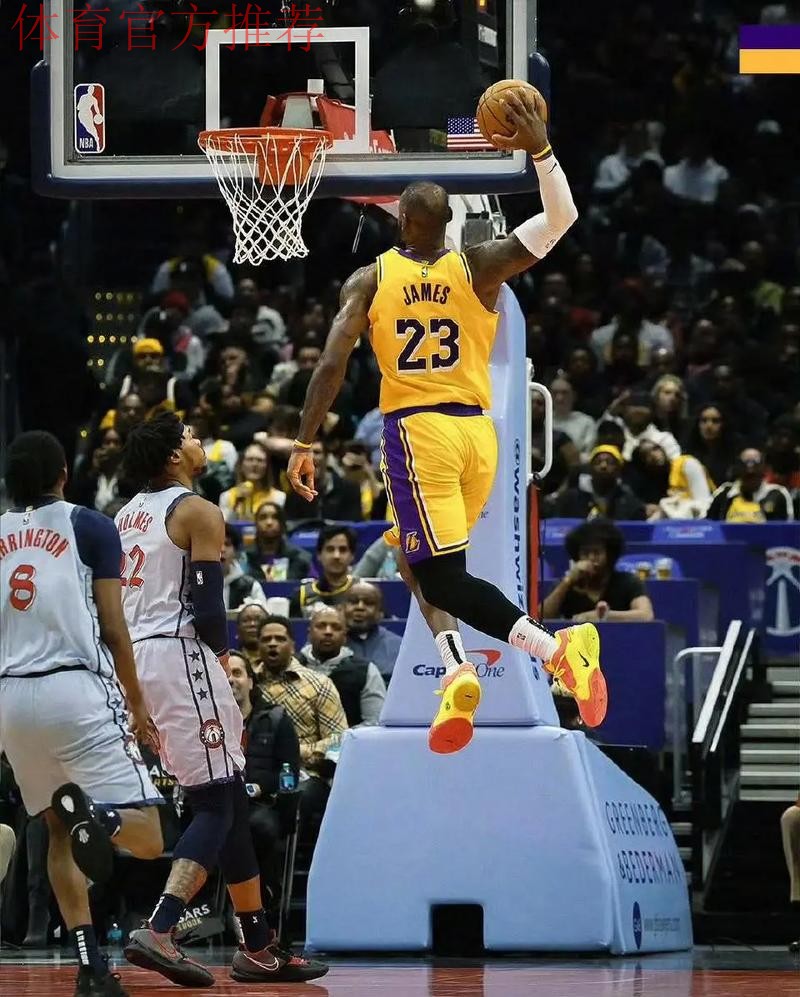 詹姆斯战斧劈扣领衔12月11日五佳球 詹姆斯战斧劈扣领衔12月11日五佳球