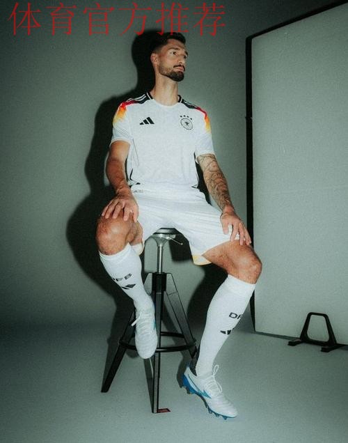 门兴官方:克莱因丁斯特成功接收膝关节手术,预计缺战数周 门兴官方:克莱因丁斯特成功接收膝关节手术,预计缺战数周